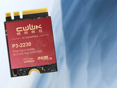 El SSD de CWWK. Imagen promocional con un degradado azul-blanco de fondo