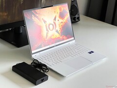 Al MagicBook Pro 16 que se muestra aquí se unirá un modelo más pequeño de 14 pulgadas. (Fuente de la imagen: Notebookcheck)