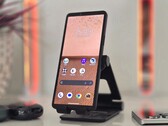 Análisis del smartphone Sony Xperia 10 VI: Compacto, ligero, resistente al agua y con una resistencia notable