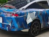 Prototipo camuflado del BYD Han de tercera generación, fotografiado por la comunidad de aficionados a BYD «Di Fen Zhi Jia».