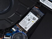 La unidad SSD de YMTC del Lenovo ThinkBook 14 G9 IPL.