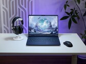 El Alienware 16X Aurora tiene una pantalla OLED antirreflejos.