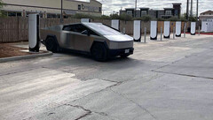 Algunos Cybertrucks vienen ahora con Supercarga gratuita de por vida (Fuente de la imagen: Tesla)