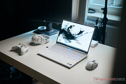 El Legion 7 16IAX10 es un muy buen gamer ultraportátil