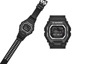 El Casio G-Shock GBX100SFJ-1 presenta un elegante diseño totalmente negro y una pantalla negativa de alto contraste.