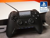Se muestra el mando inalámbrico Scuf Omega para PS5