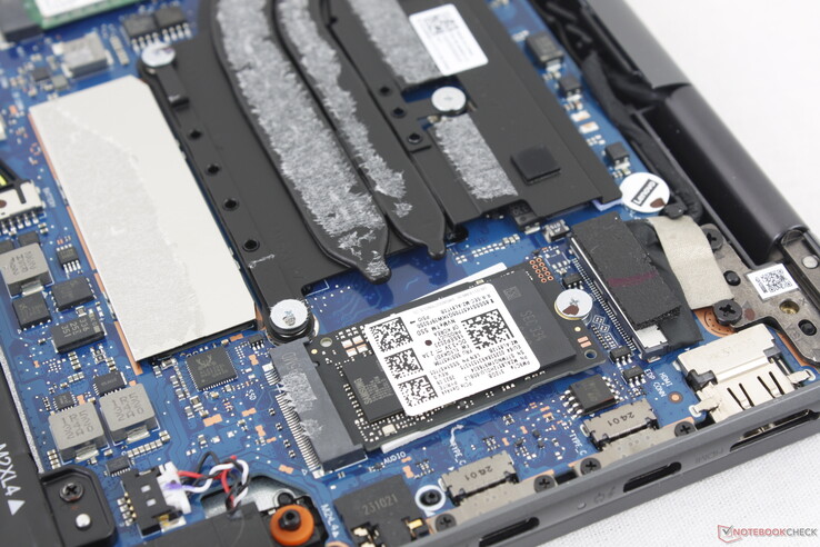 Lamentablemente, las unidades SSD secundarias no son compatibles