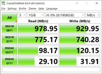 USB-A frontal (Alienware 13, MAC): Crystaldiskmark 8