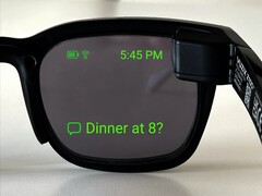 Los consumidores ya pueden adquirir las gafas inteligentes Vuzix Z100. (Fuente de la imagen: Vuzix)