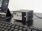 Reseña del mini PC GMKtec EVO-X1: Nuevo diseño en caja con Oculink y Ryzen AI 9