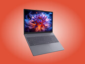 El IdeaPad Slim 3i 15IWC11 en su acabado Luna Grey.