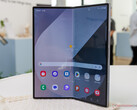 Se rumorea que el Galaxy Z Fold7 contará con una pantalla plegable AMOLED de 2.600 nits, al igual que el Galaxy Z Fold6 de la imagen. (Fuente de la imagen: Notebookcheck)