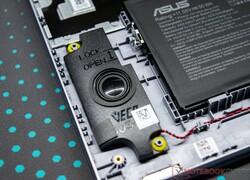 Los altavoces del Asus ExpertBook P1