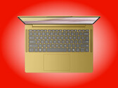 El IdeaPad Vibe 14AGP12 pesa 1.38 kg con una batería de 50 Wh.