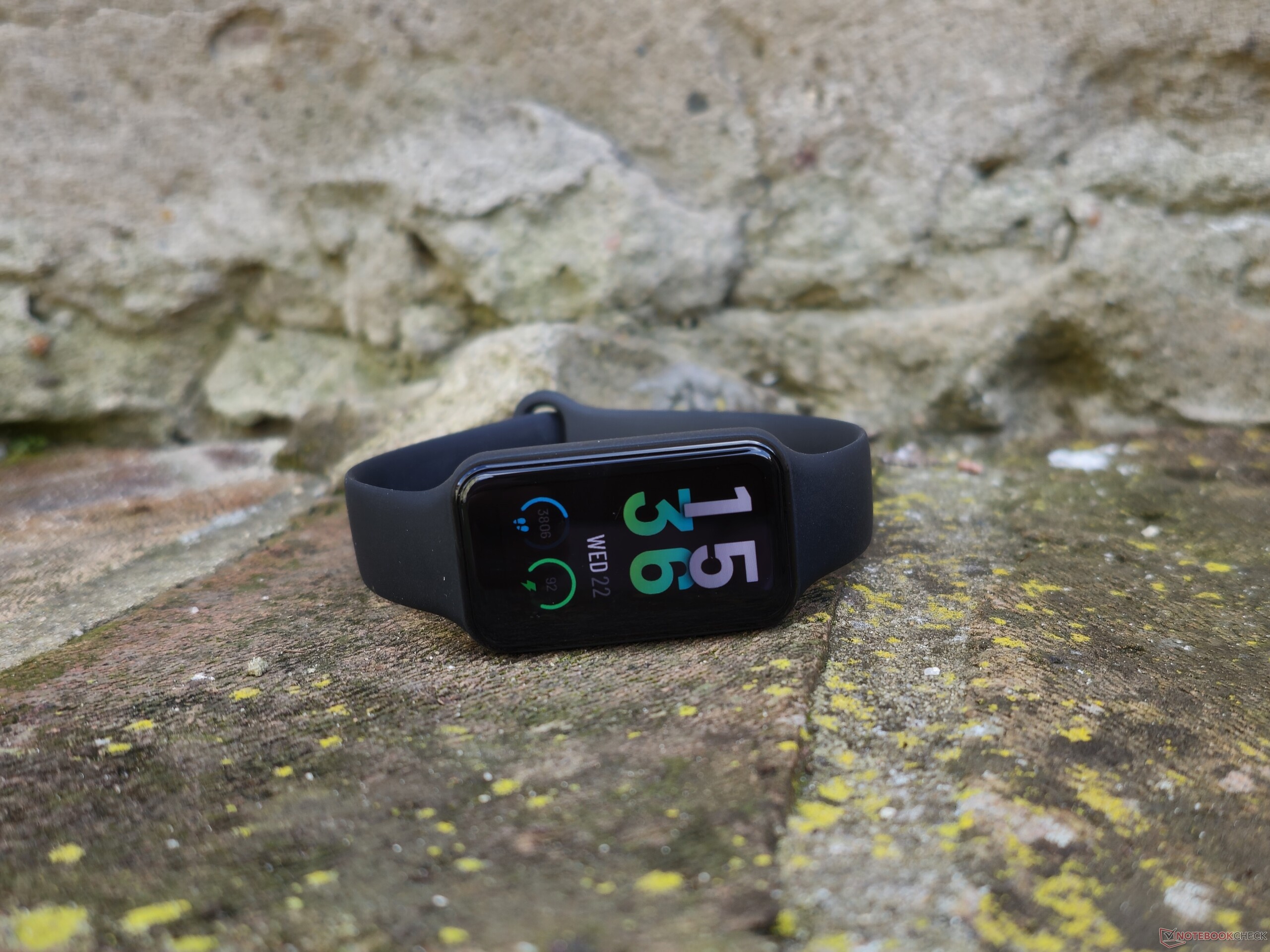  Amazfit Band 5 - Monitor de actividad física con Alexa  incorporado, duración de batería de 15 días, oxígeno en sangre, frecuencia  cardíaca, monitoreo del sueño, seguimiento de la salud de las