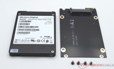 SSD U.2 con adaptador