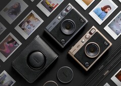 La Instax Mini Evo se relanza con motivo del 90 aniversario de Fujifilm. (Fuente de la imagen: Fujifilm)