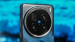 La nueva cámara Zeiss ha impresionado a los primeros críticos internacionales de smartphones, algunos de los cuales viajaron a China con un Galaxy S24 Ultra o un iPhone 16 Pro. (Fuente: Vivo)