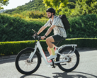 La bicicleta eléctrica NIU BQi-C3 tiene dos baterías intercambiables con una capacidad combinada de 920 Wh. (Fuente de la imagen: NIU)