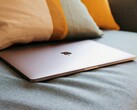 Apple según se informa, está probando nuevos Mac potenciados por M4 con al menos 16 GB de RAM (Fuente de la imagen: Elise Bouet, Unsplash)