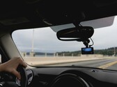 Un coche con una dashcam (Fuente de la imagen: Nicole Logan/Unsplash)