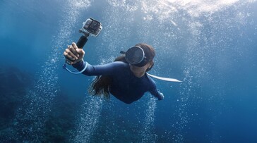 Insta360 Ace Pro 2 es ahora resistente al agua hasta 39 pies (Fuente de la imagen : Insta360)