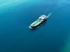 Las autoridades finlandesas detienen a un buque ruso de la flota fantasma tras dañar un cable en el Mar Báltico (Fuente de la imagen: Haydn, Unsplash)