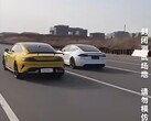 Xiaomi SU7 Ultra supera al Tesla Model S Plaid en una carrera de aceleración (Fuente de la imagen: captura de pantalla de Tesla Geek en YouTube)