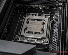 Al menos una CPU AMD Zen 5 X3D podría lanzarse en las próximas semanas (fuente de la imagen: Notebookcheck)