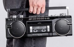 Sanwa Supply lanza un boombox multifunción con Bluetooth que puede convertir cintas de casete en archivos MP3. (Fuente de la imagen: Sanwa Supply)