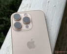 El iPhone 16 Pro puede ser la última salida para el actual lenguaje de diseño de Apple. (Fuente de la imagen: Notebookcheck)