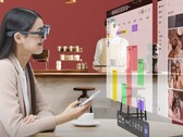 NTT QONOQ Devices presenta las gafas XR inalámbricas Mirza para smartphones. (Fuente de la imagen: NTT QONOQ)