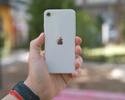 No se espera que el próximo iPhone SE se parezca en nada al actual modelo de 3ª generación. (Fuente de la imagen: Onur Binay - Unsplash)