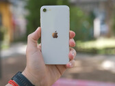 No se espera que el próximo iPhone SE se parezca en nada al actual modelo de 3ª generación. (Fuente de la imagen: Onur Binay - Unsplash)