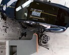 El Modelo Y es el vehículo más seguro elegido para 2024 (Fuente de la imagen: IIHS/YT)