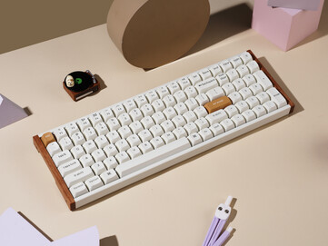 Keychron K4 HE colorway blanco y palisandro Edición Especial. (Fuente de la imagen: Keychron)