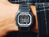 Los relojes de Casio con temática de origami (DW-5600RGM-1 en la imagen) llegan a Europa. (Fuente de la imagen: Casio)
