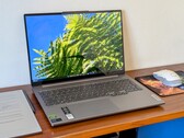 Análisis del Lenovo IdeaPad Pro 5 16IMH G9: 90 W GeForce RTX 4050 casi tan buena como la RTX 4060