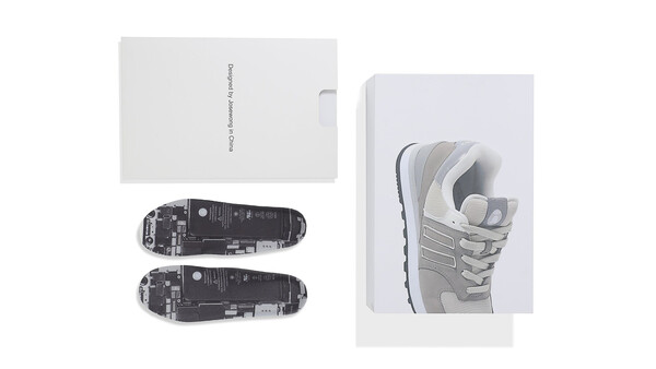 La plantilla Shoe 1 y su caja de venta inspirada en Apple. (Fuente de la imagen: Jose Wong)