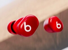 Los auriculares Beats Solo se ofrecen en cuatro colores, incluido el rojo. (Imagen: Apple)