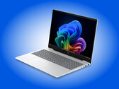 El nuevo OmniBook 7 16 de HP también cuenta con un teclado numérico integrado.