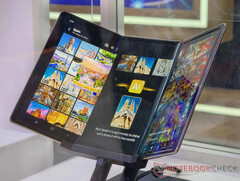 Es posible que el Galaxy G Fold y el Galaxy Z Fold7 compartan el mismo tamaño de pantalla de cubierta, Flex G en la imagen. (Fuente de la imagen: Notebookcheck)