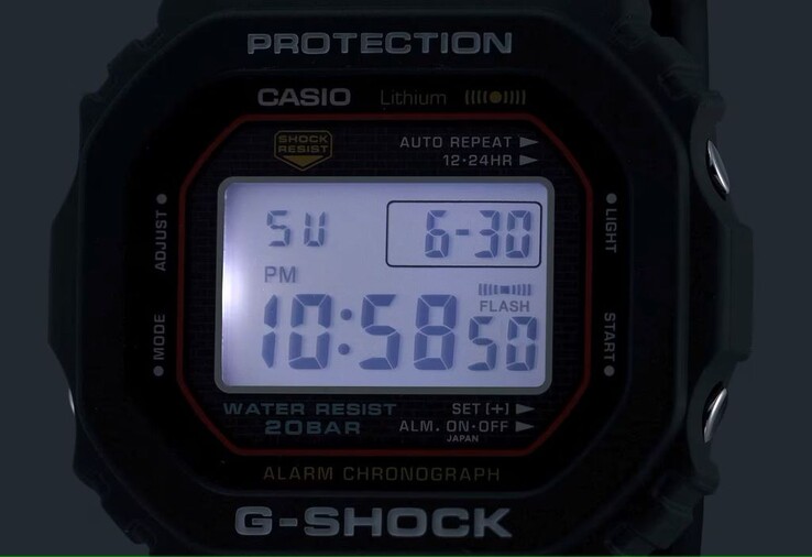 A diferencia del DW-5000C original de 1983, el reloj G-Shock DW-5000R utiliza la retroiluminación LED Super Illuminator de Casio para una mejor visibilidad nocturna. (Fuente de la imagen: Casio)