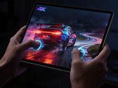 La tableta para juegos Legion Y900 de 13 pulgadas incorporará el Snapdragon 8 Elite Gen 5. En la imagen: una imagen promocional que muestra la tableta ejecutando un juego de carreras.