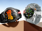 Dos renders del smartwatch Rollme PowerX en una esquina de la pared.
