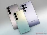 Qualcomm no espera ser el único proveedor de chipsets para la serie Galaxy S26, a diferencia del trío Galaxy S25 que aparece en la imagen. (Fuente de la imagen: Notebookcheck)