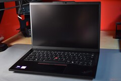 Lenovo ThinkPad T14 G5: Un portátil empresarial casi perfecto (fuente de imagen: notebookcheck.com)