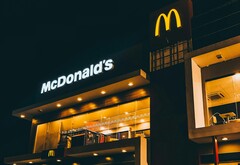 McDonald&#039;s imprimirá en 3D las pantallas de las lámparas con materiales reciclables. (Fuente de la imagen: Robi Pastores / Pexels)