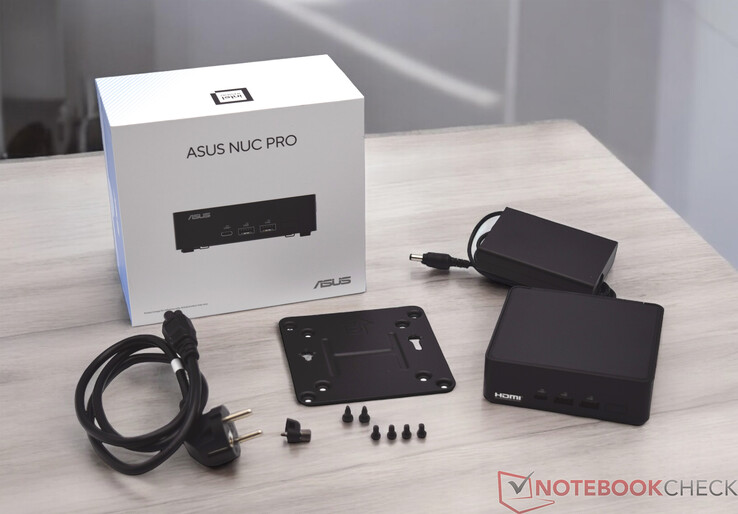 Volumen de suministro del Asus NUC 14 Pro