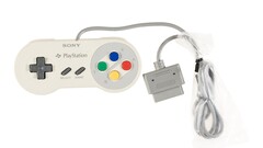 El mando pertenece a una consola desarrollada conjuntamente por Sony y Nintendo. (Fuente de la imagen: Heritage Auctions).